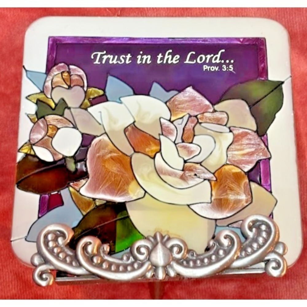 Joan Baker Designs Hand Painted Glass Gardenia Trust in the Lord Prov 3:5‎ Stand